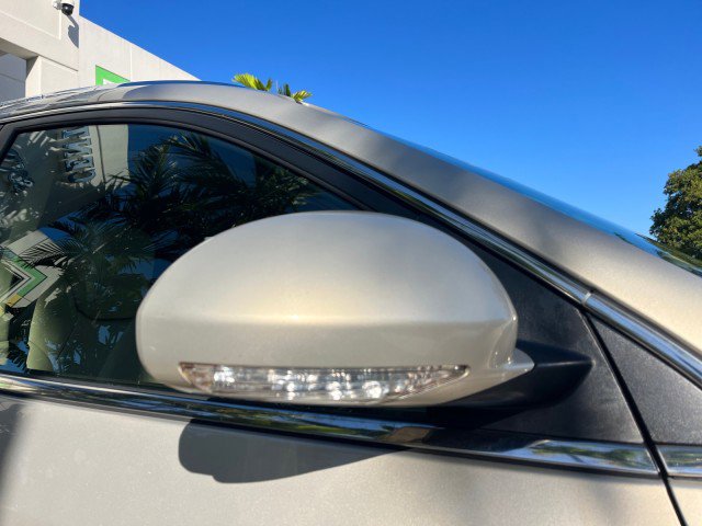 Used 2011 Buick Enclave CXL image 90