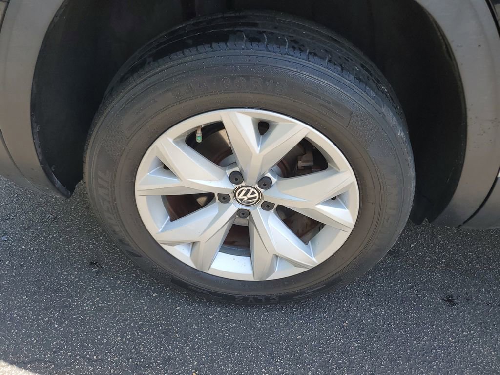 Used 2018 Volkswagen Atlas SEL FWD image 4