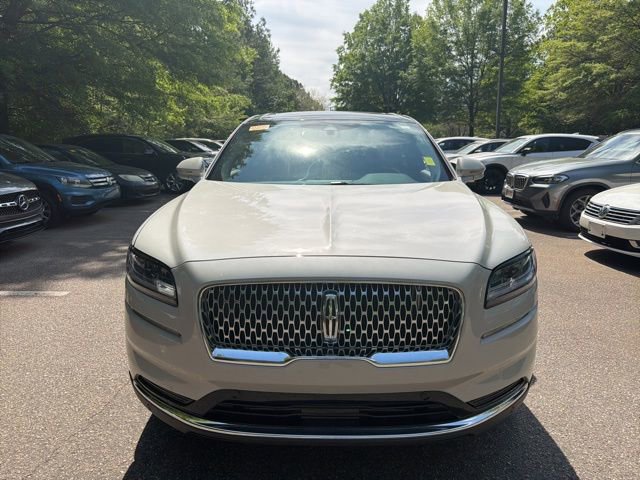 Used 2021 Lincoln Nautilus Reserve w/ Equipment Group 201A image 8