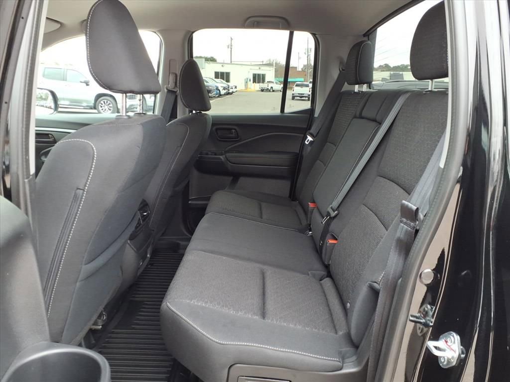 Used 2025 Honda Ridgeline Sport image 14