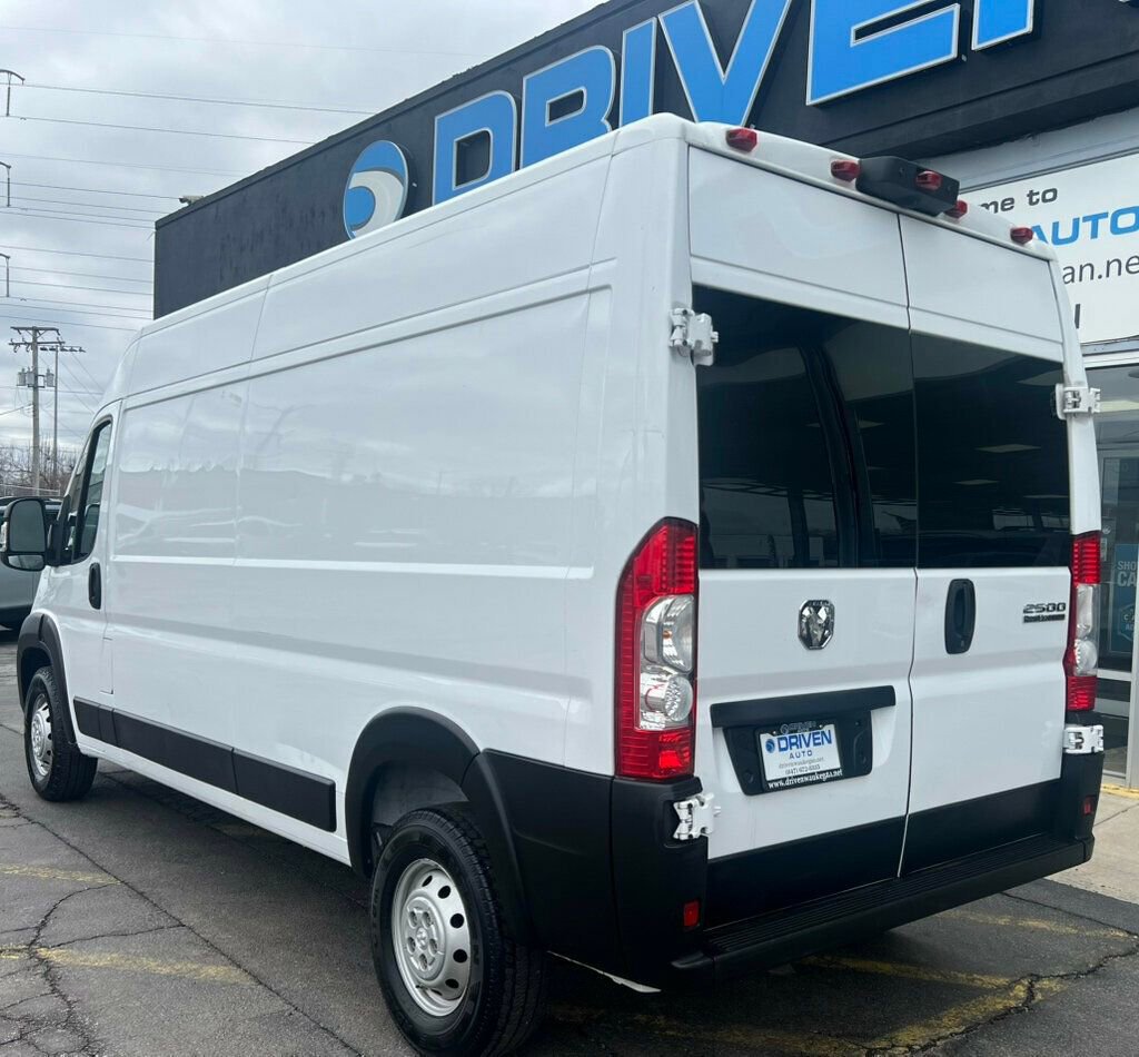 Used 2023 RAM ProMaster 2500 image 3