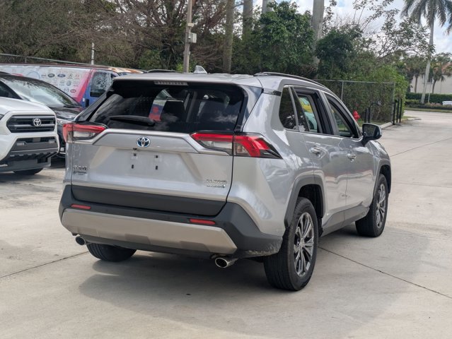 Used 2023 Toyota RAV4 Limited image 5