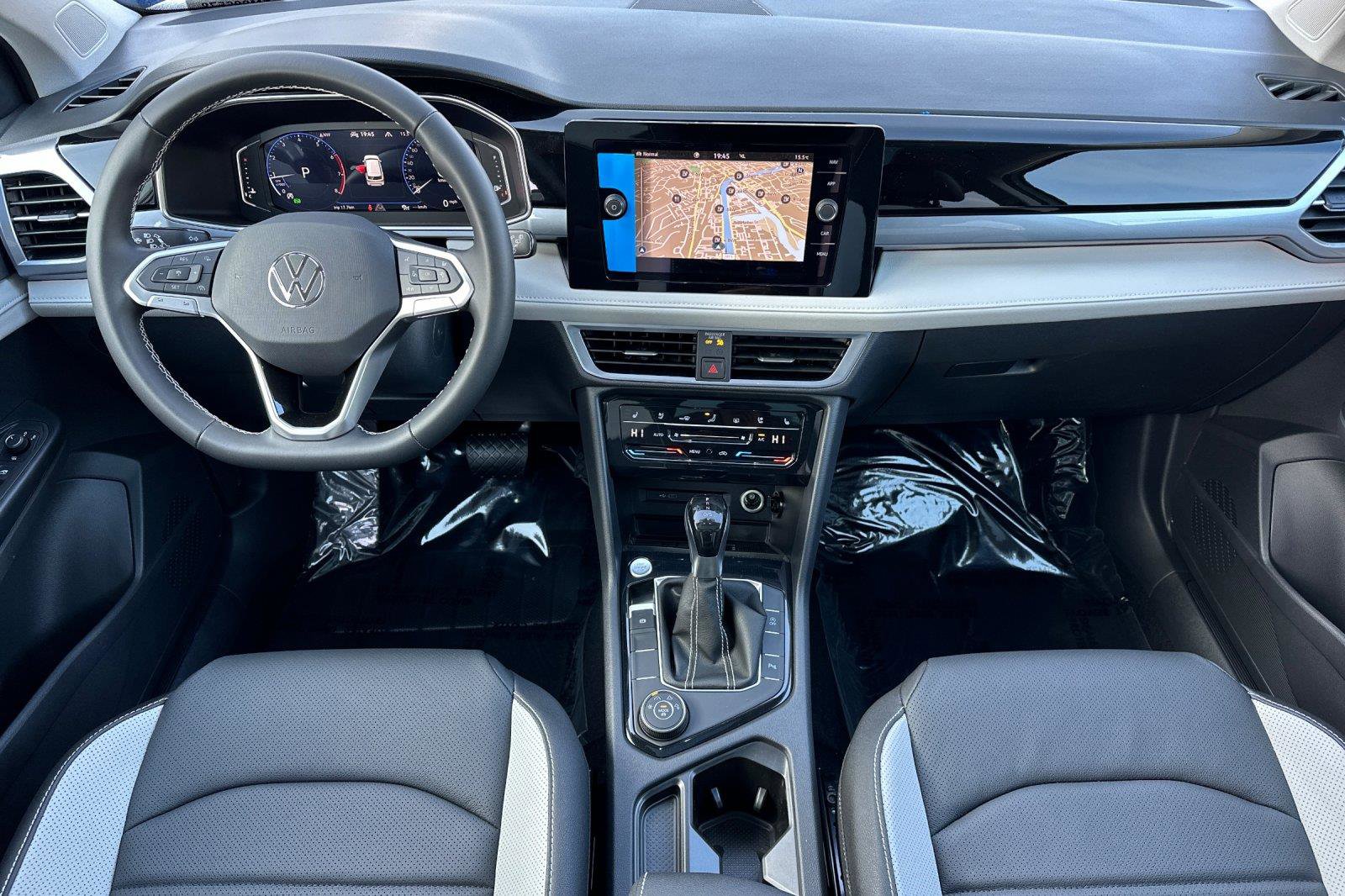 New 2026 Volkswagen Taos SEL image 12