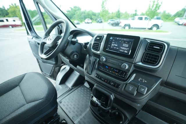 New 2026 RAM ProMaster 2500 w/ Quick Order Package 22G SLT FWD image 32