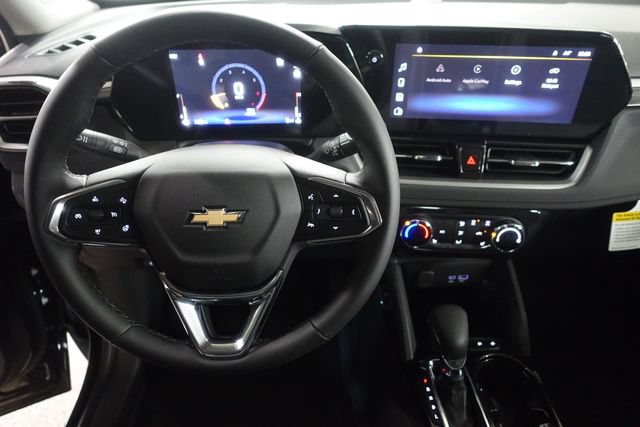New 2026 Chevrolet TrailBlazer LT w/ LT Cold Weather Package FWD image 11