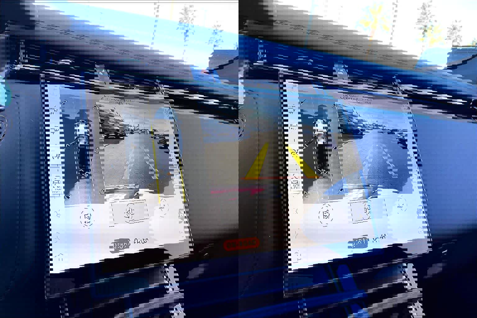 New 2026 Land Rover Range Rover Velar Dynamic SE image 20