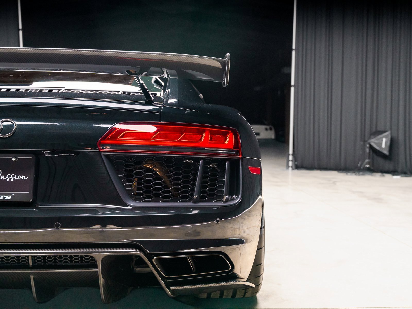 Used 2017 Audi R8 V10 plus image 47