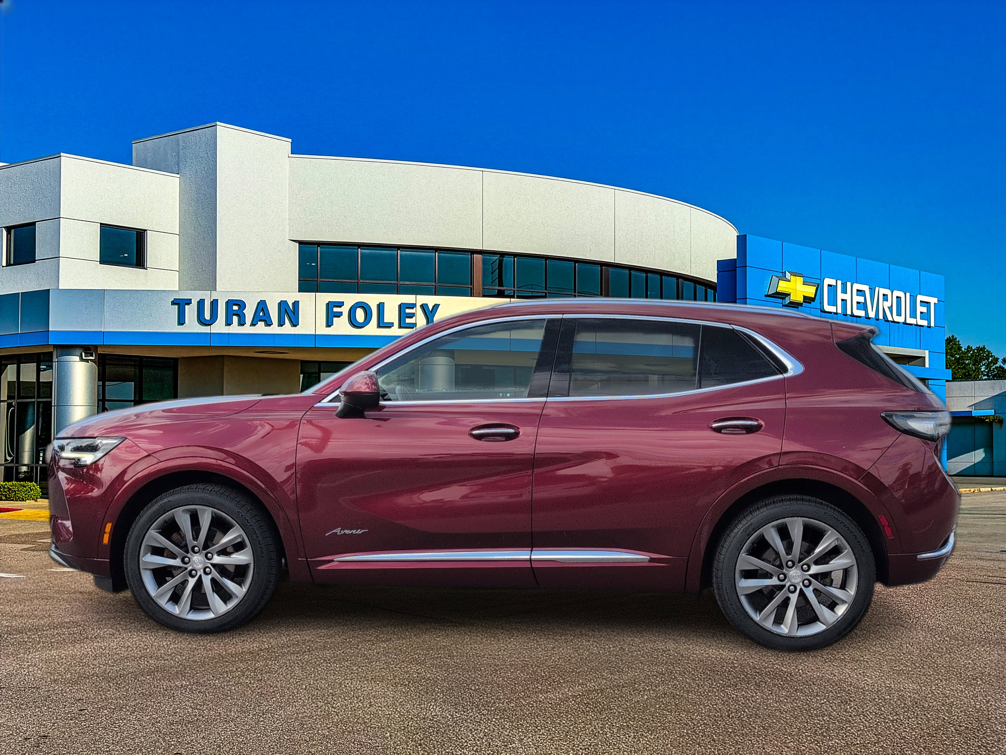 Used 2021 Buick Envision Avenir w/ Technology Package II image 2
