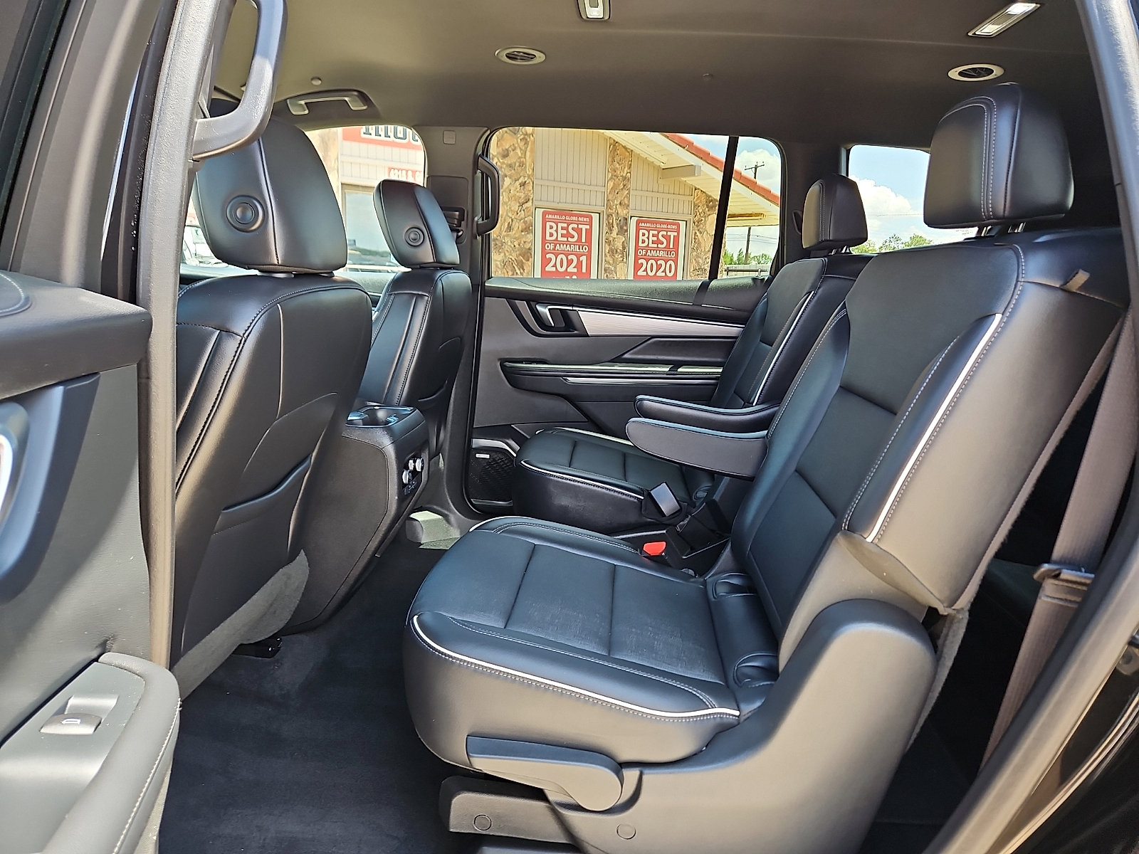 Used 2025 Buick Enclave Preferred FWD image 11