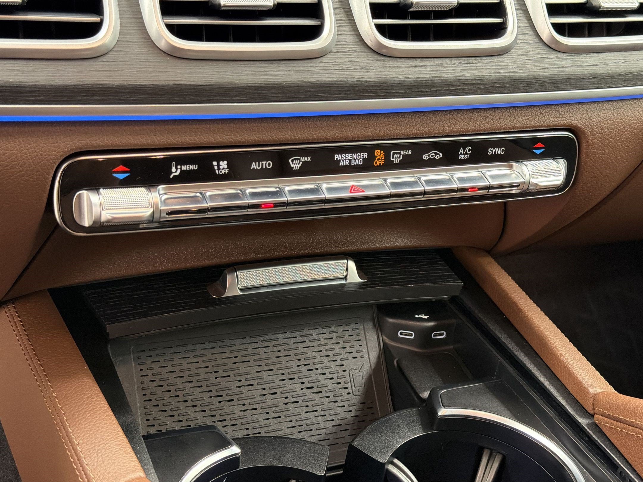 Used 2024 Mercedes-Benz GLS 450 4MATIC image 15