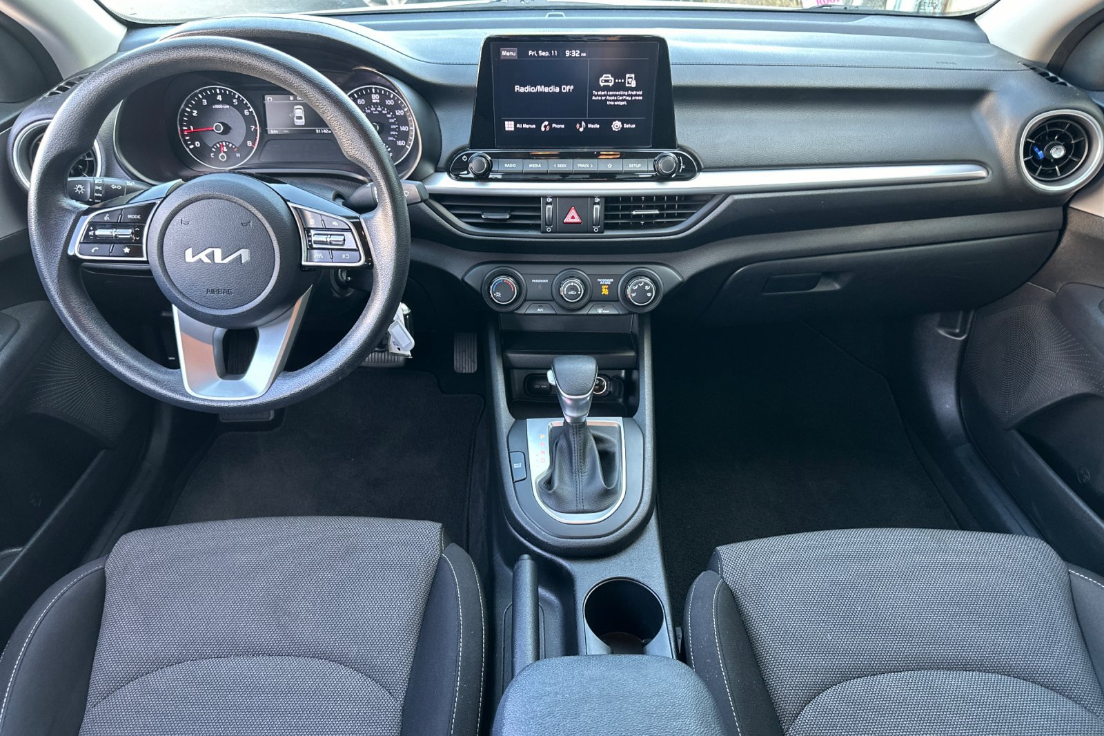 Used 2022 Kia Forte LXS FWD image 14
