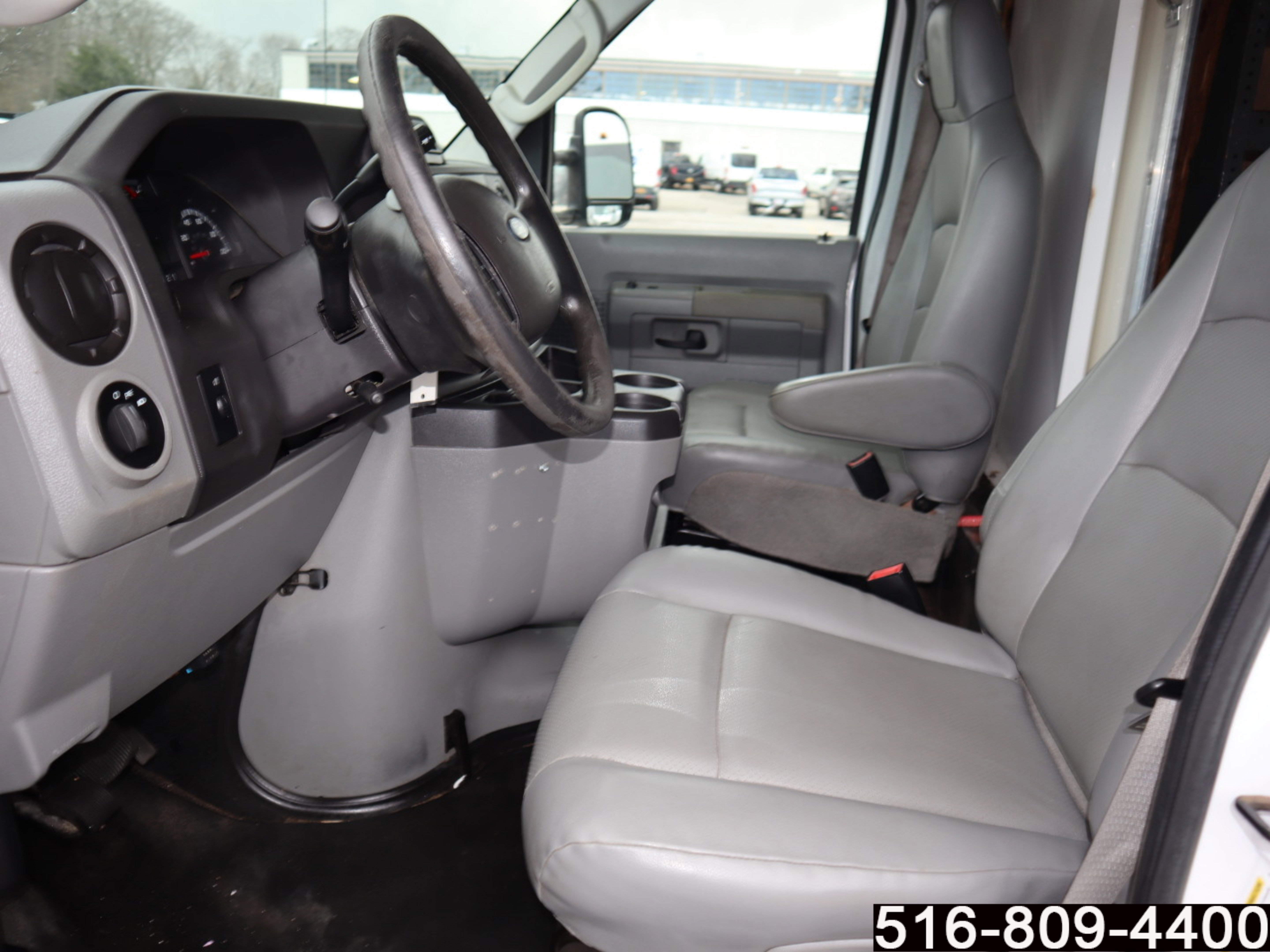 Used 2015 Ford E-450 and Econoline 450 Super Duty w/ Power Windows & Locks Group image 13