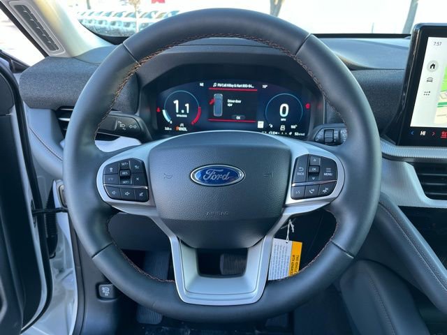 Used 2025 Ford Explorer Active w/ Active Comfort Package image 19