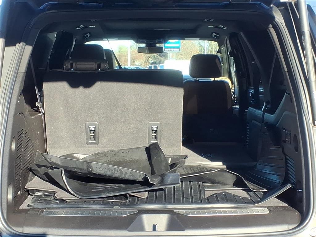 Used 2021 Chevrolet Suburban Premier image 19