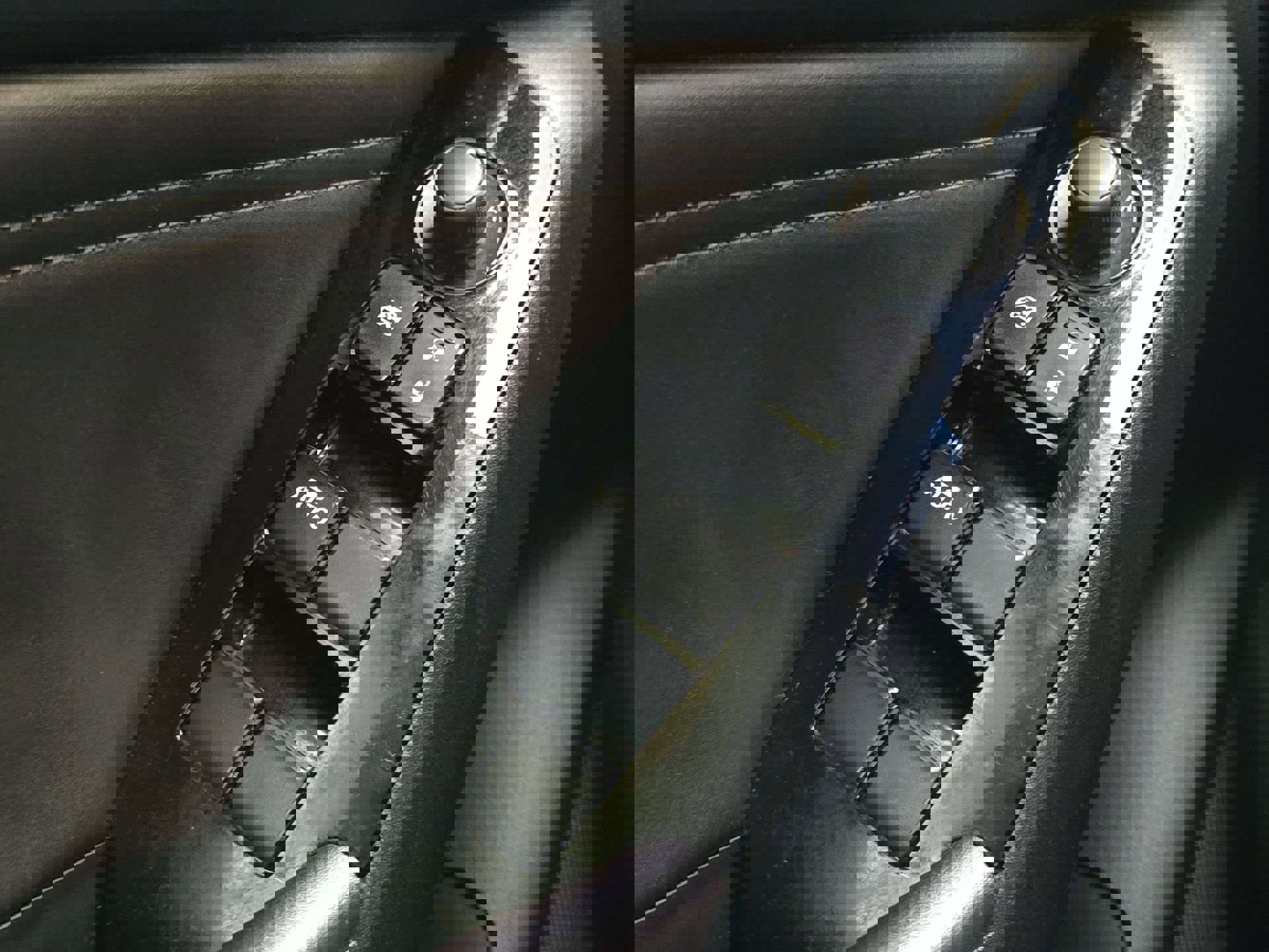 Used 2018 MAZDA MAZDA3 Grand Touring image 13