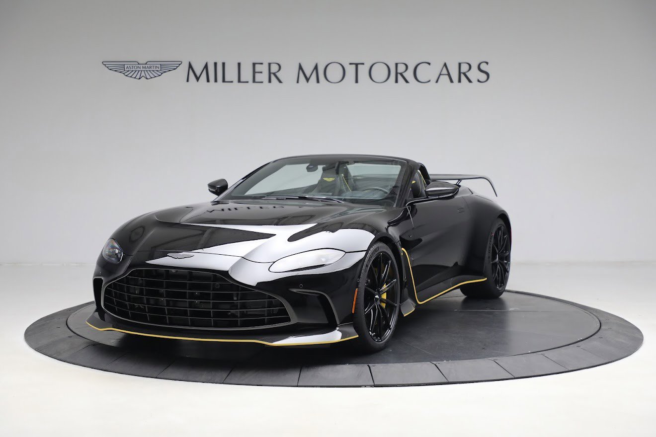 Used 2023 Aston Martin V12 Vantage Roadster image 12