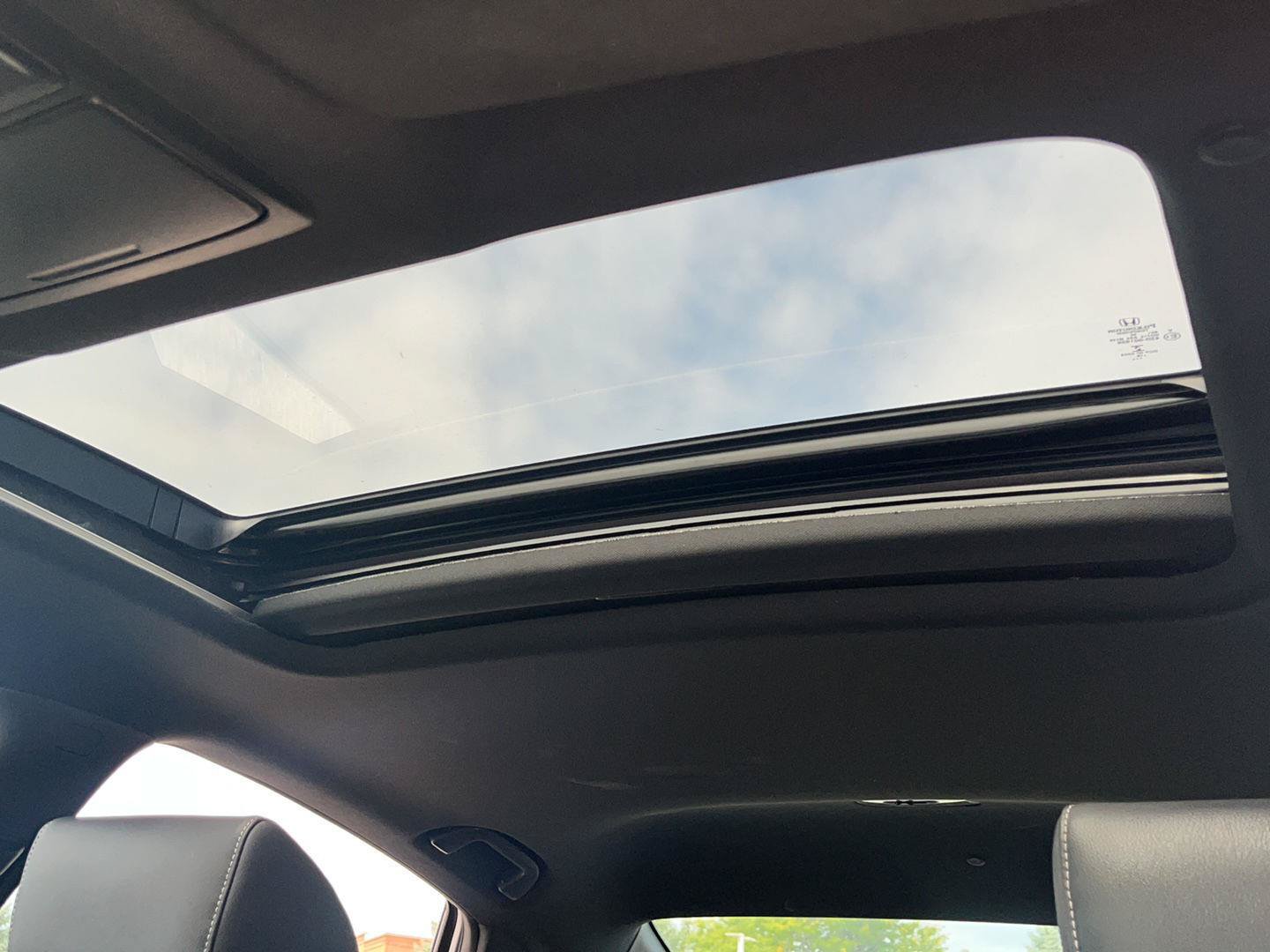 Used 2018 Honda Accord Sport image 19