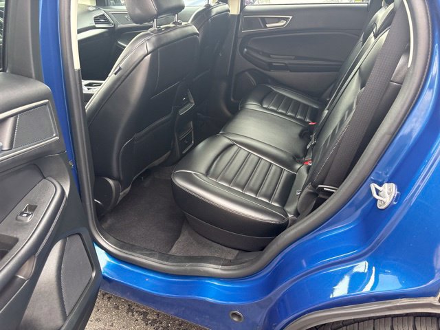 Used 2023 Ford Edge SEL AWD/4WD image 16