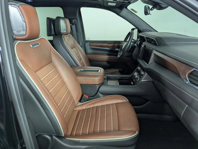 Used 2023 GMC Yukon XL Denali Ultimate image 23