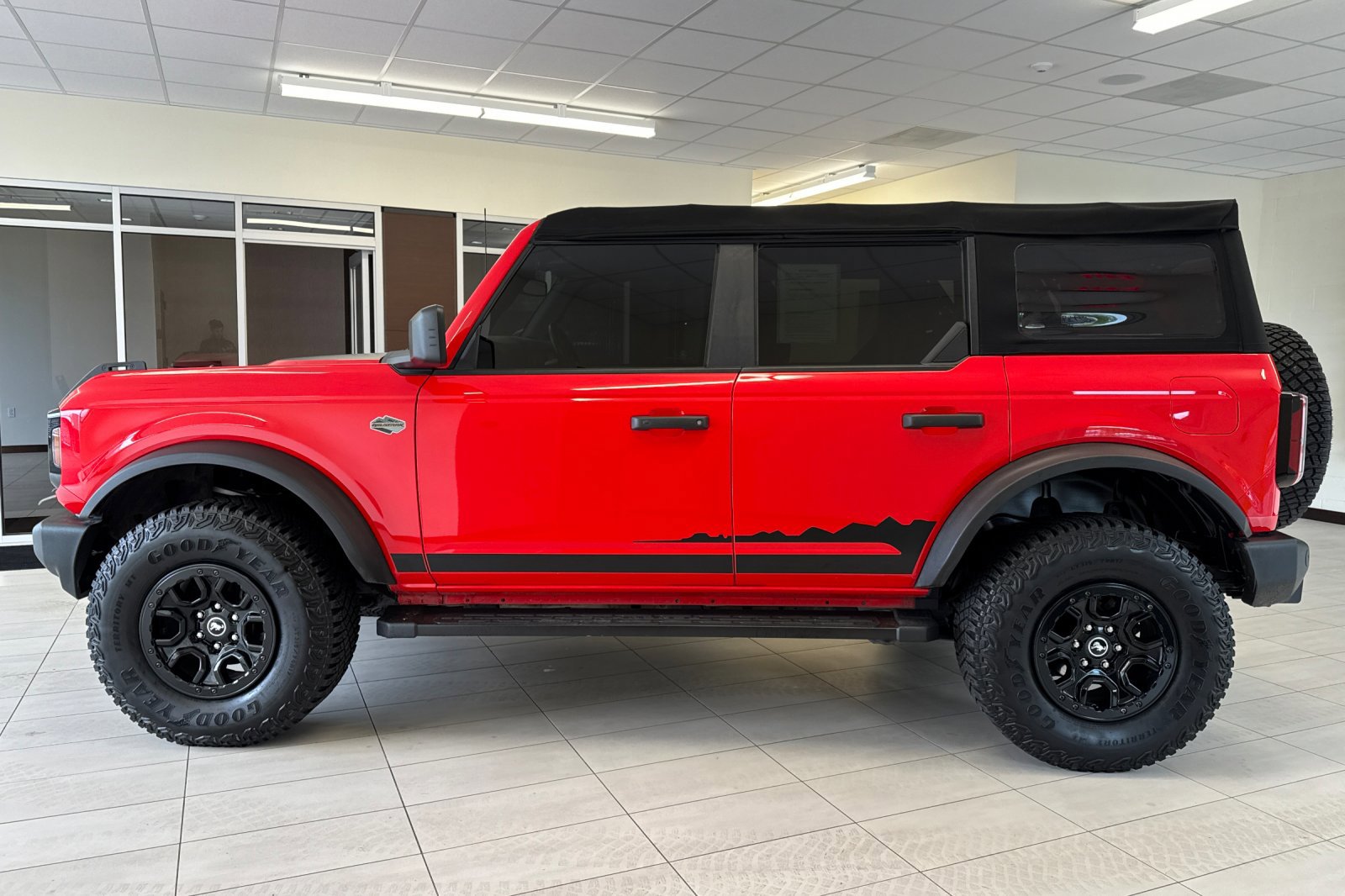 Used 2022 Ford Bronco Wildtrak AWD/4WD image 7