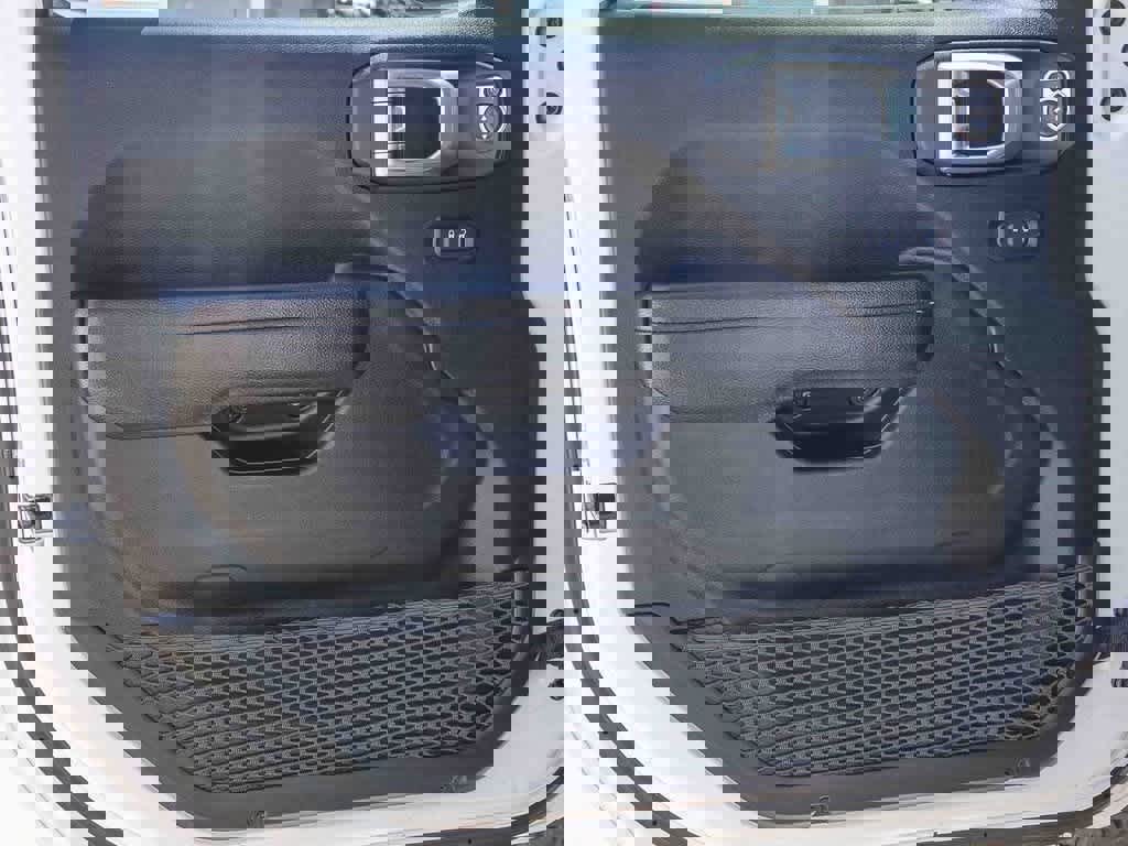 Certified 2022 Jeep Gladiator Sport image 19