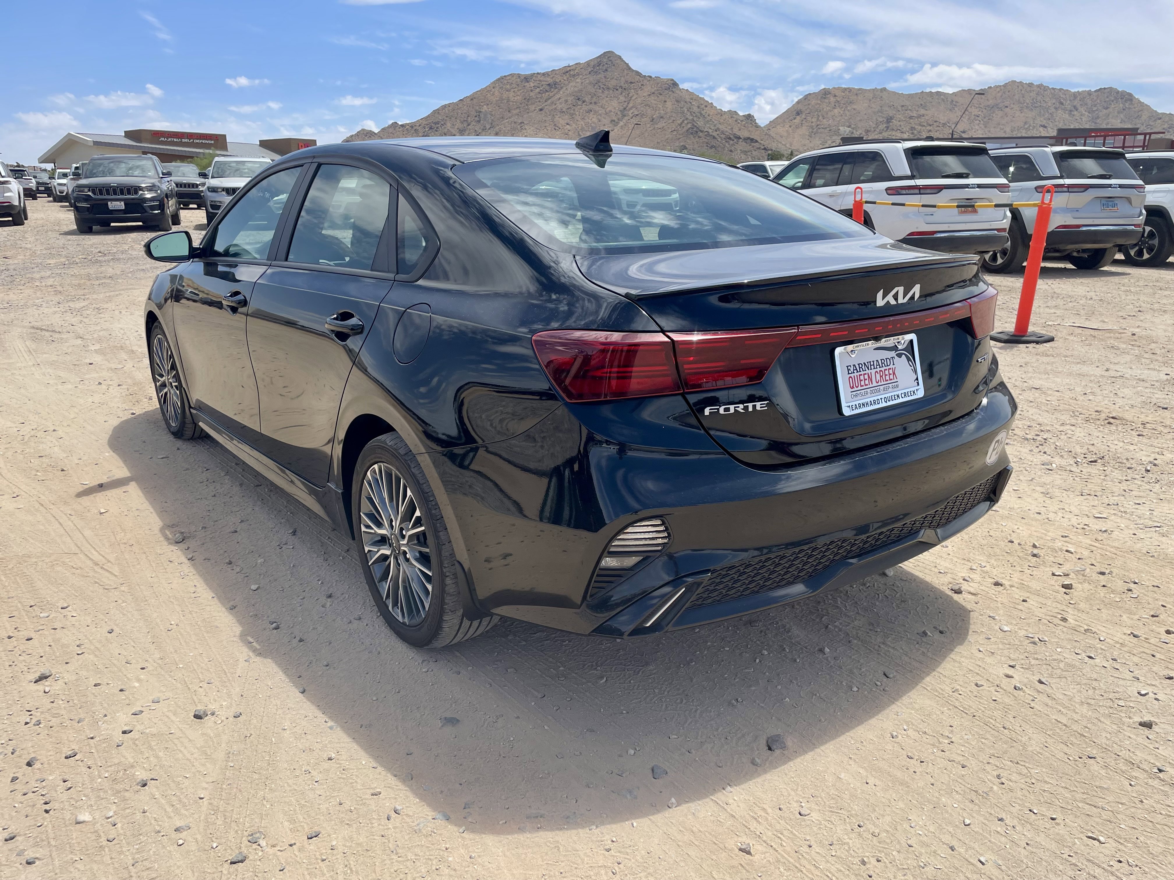Used 2022 Kia Forte GT-Line w/ GT-Line Premium Package FWD image 3