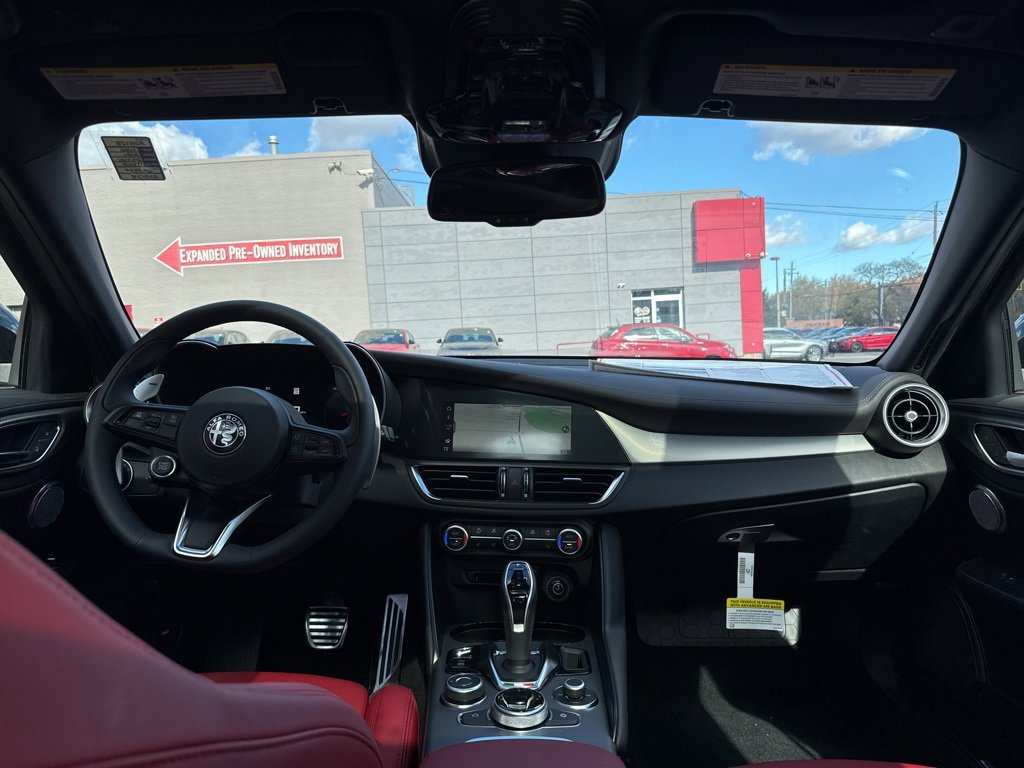 New 2025 Alfa Romeo Giulia AWD image 14
