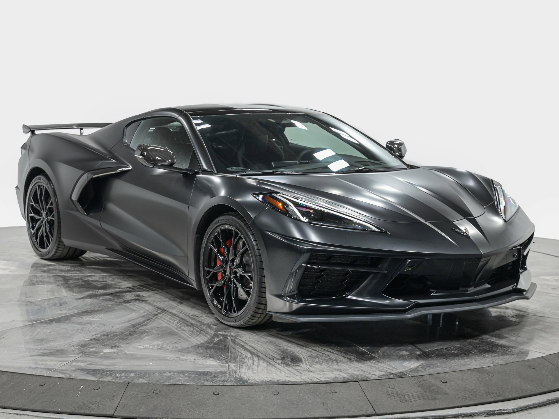 Used 2025 Chevrolet Corvette Stingray Premium Cpe w/ Z51 Performance Package RWD image 8
