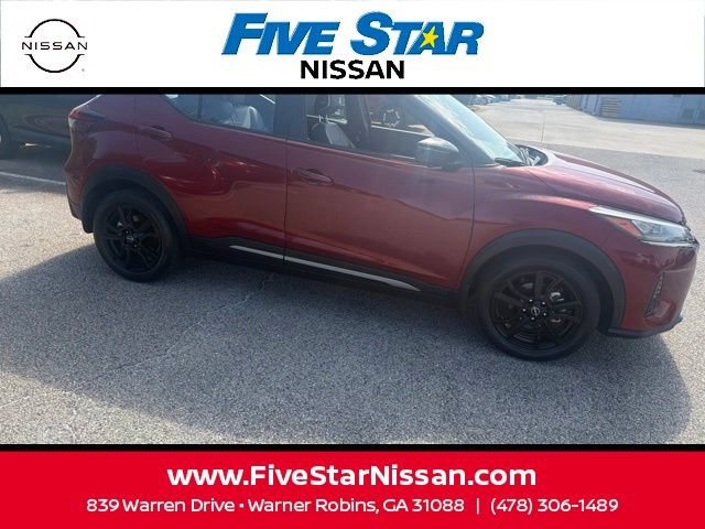 Used 2023 Nissan Kicks SR w/ SR Premium Package FWD image 6