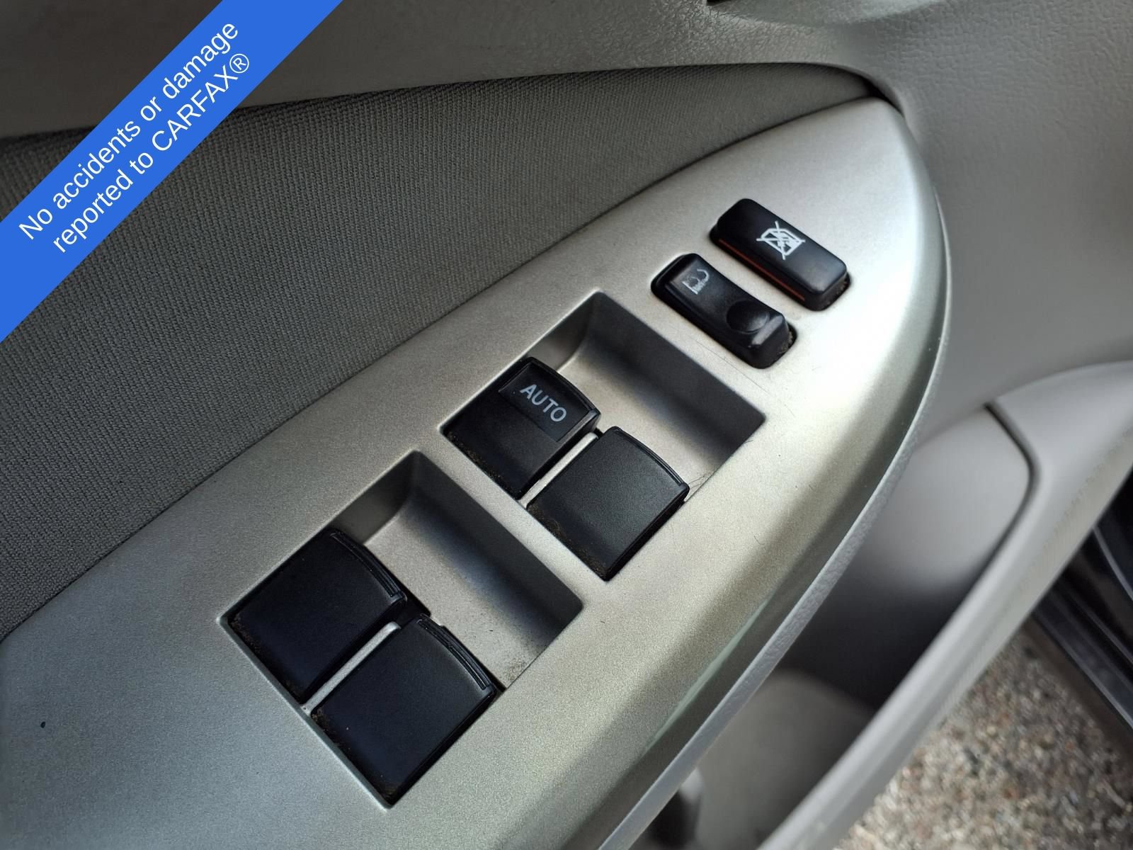 Used 2011 Toyota Corolla LE FWD image 16