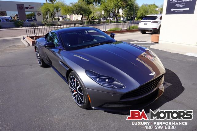 Used 2020 Aston Martin DB11 Coupe image 45