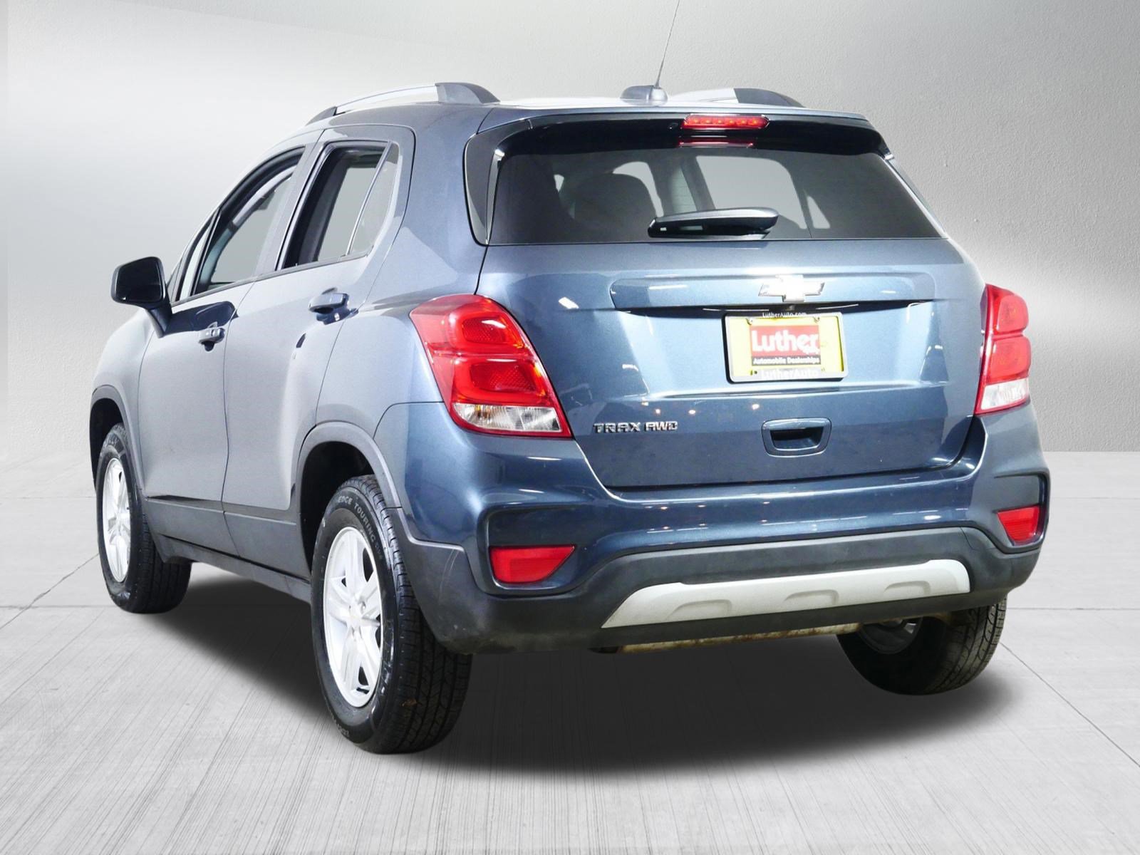 Used 2022 Chevrolet Trax LT w/ LT Convenience Package image 5