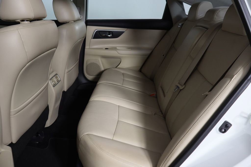 Used 2017 Nissan Altima 2.5 SL w/ Technology Package image 17