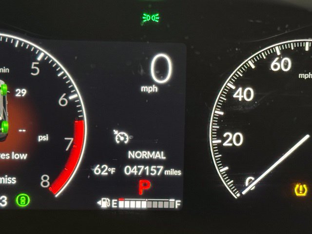 Used 2025 Honda Pilot Touring image 18