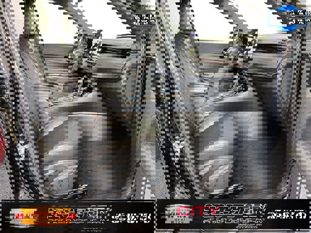 Used 2024 Jeep Compass Trailhawk w/ Trailhawk Convenience Group image 32