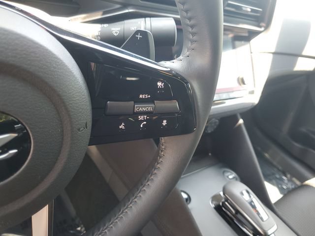 Certified 2025 Nissan Z Performance w/ Floor Mat Package RWD image 14