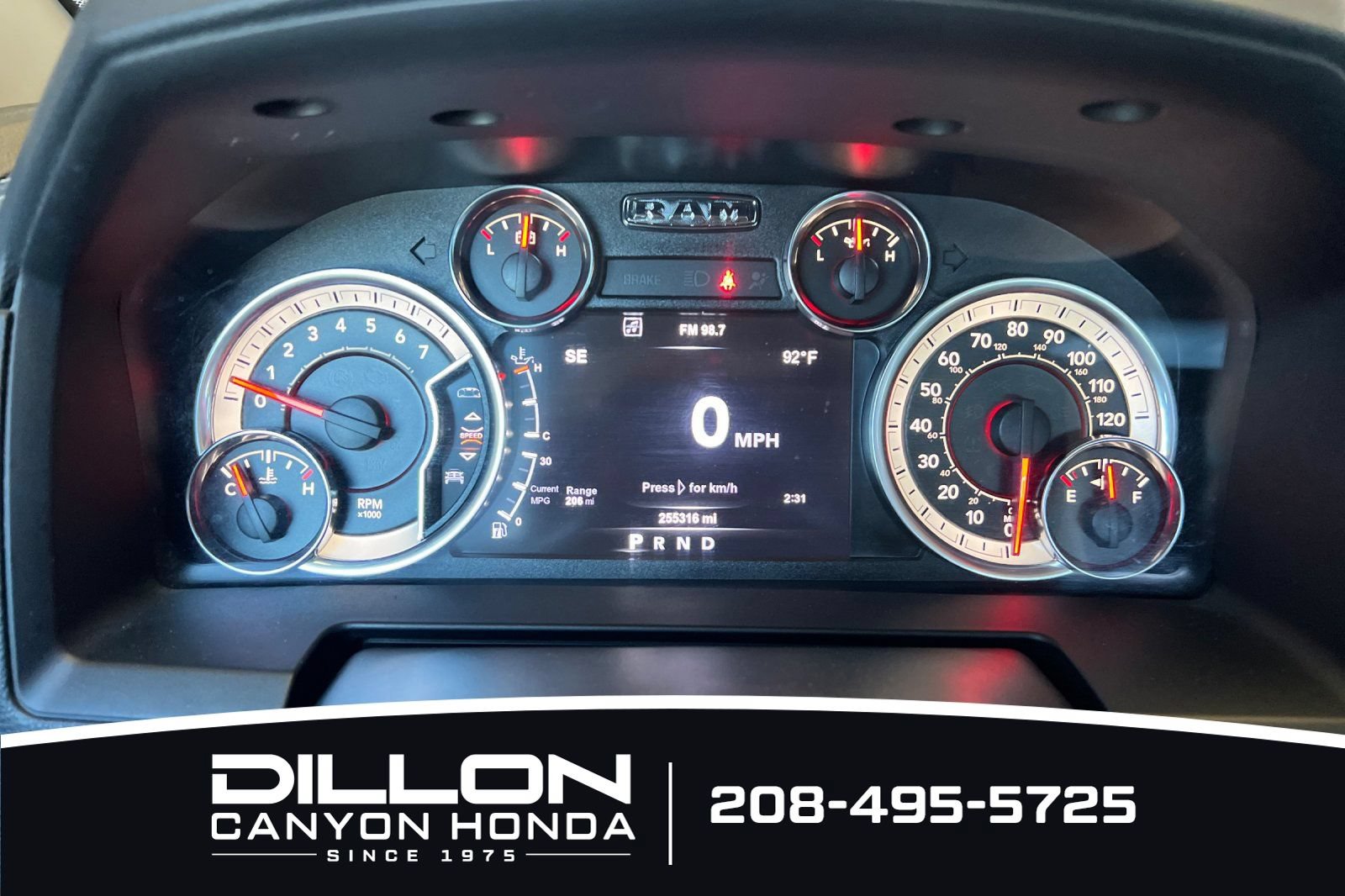 Used 2017 RAM 1500 Laramie w/ Convenience Group AWD/4WD image 27