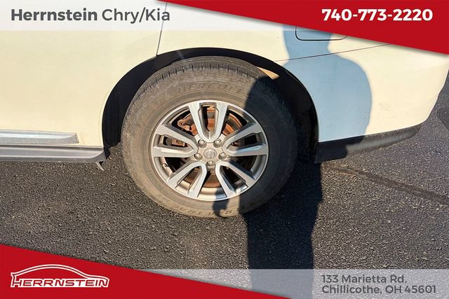 Used 2016 Nissan Pathfinder SL AWD/4WD image 22