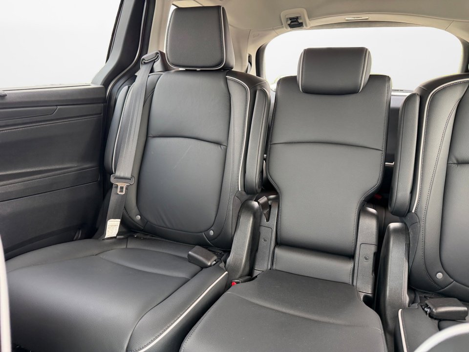 Certified 2025 Honda Odyssey Touring image 15