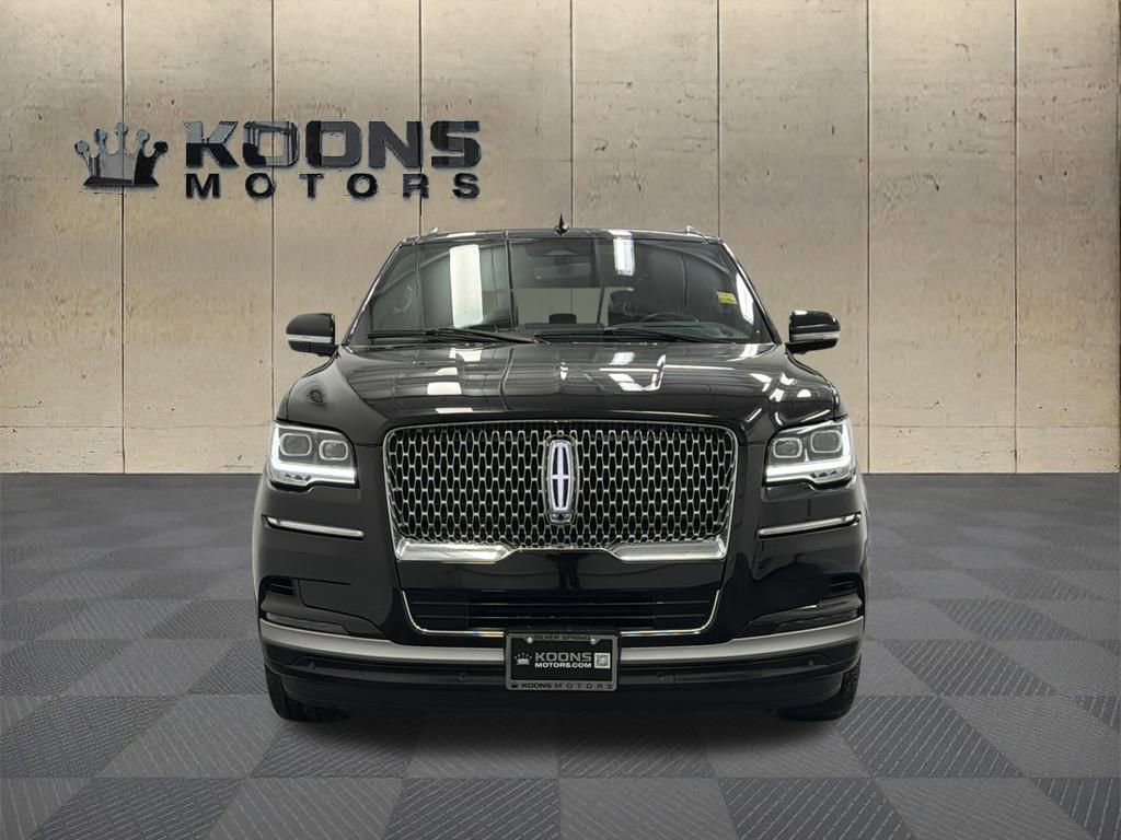 Certified 2022 Lincoln Navigator Reserve image 3