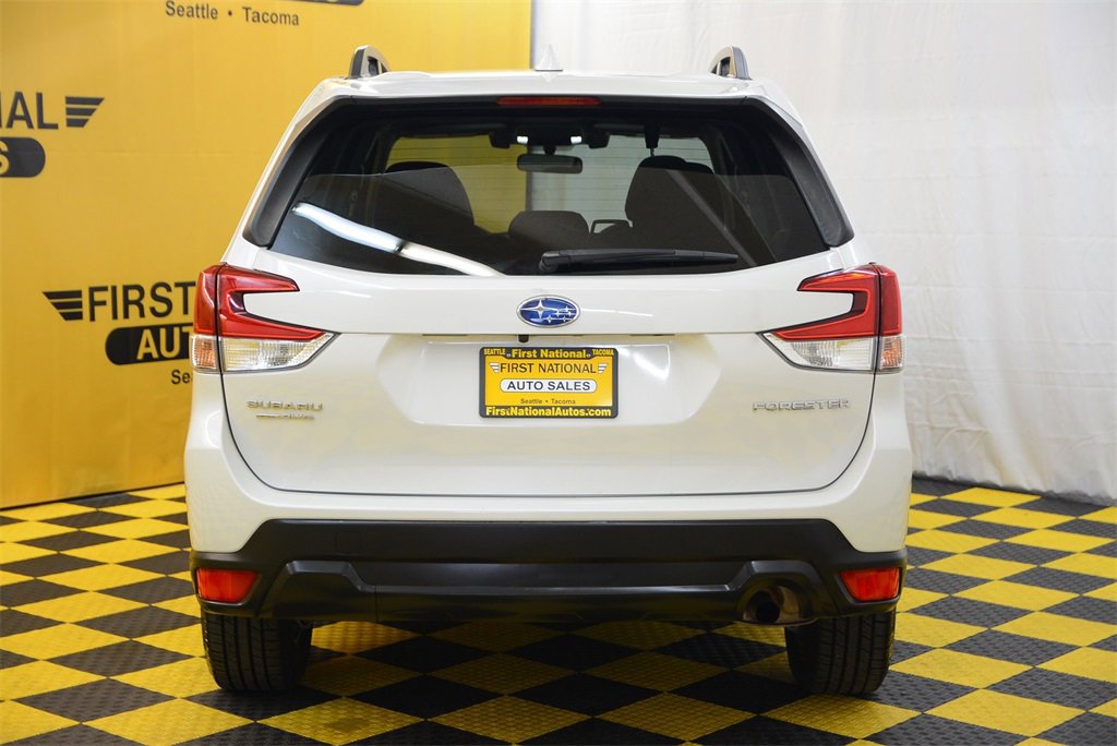 Used 2021 Subaru Forester Premium image 9