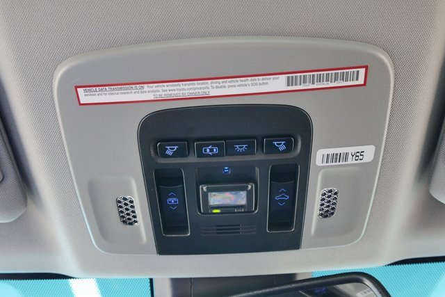 Used 2020 Toyota Camry XSE image 31