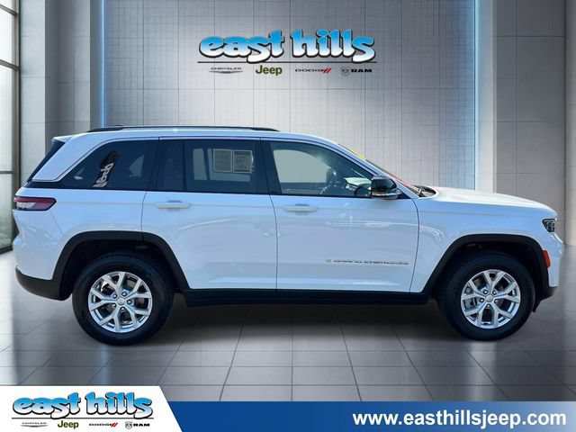 Used 2023 Jeep Grand Cherokee Limited AWD/4WD image 2