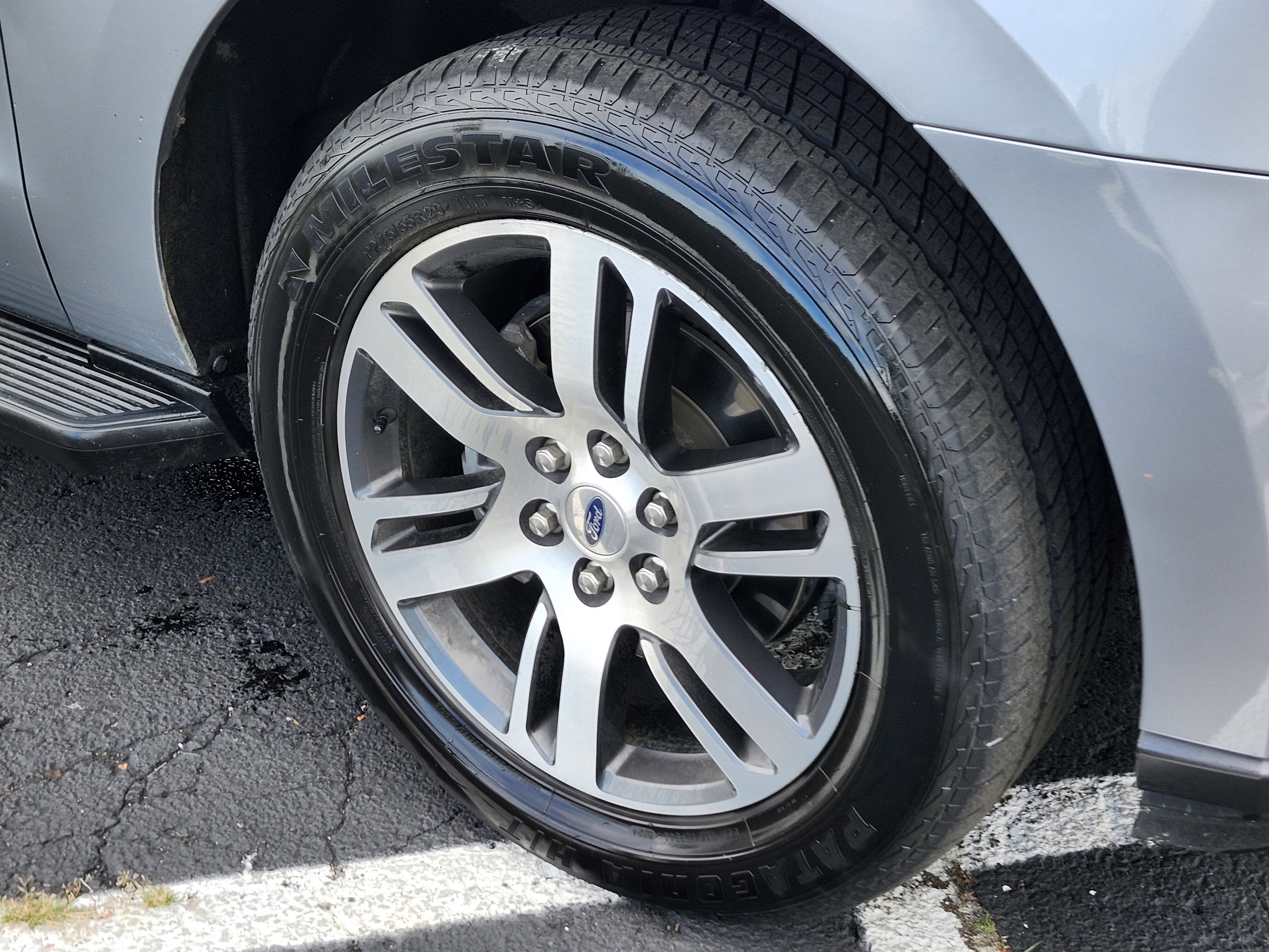 Used 2024 Ford Expedition Limited image 36