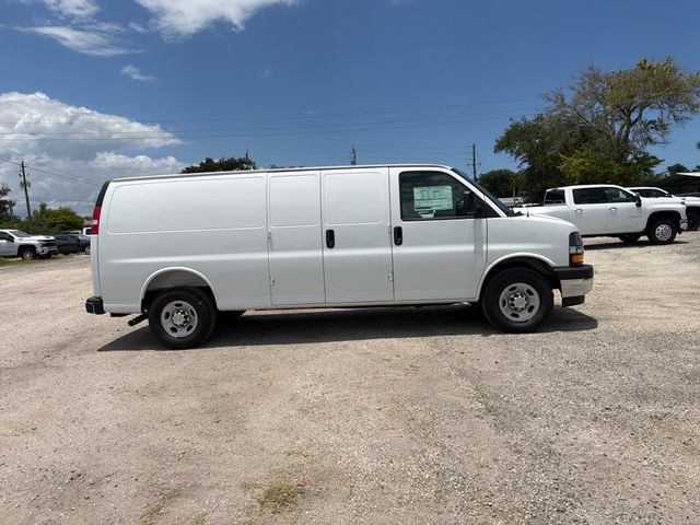 New 2026 Chevrolet Express 3500 Extended w/ Driver Convenience Package RWD image 17