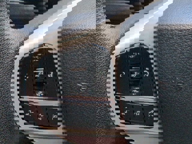 Used 2021 Ford Explorer XLT w/ Equipment Group 202A RWD image 24