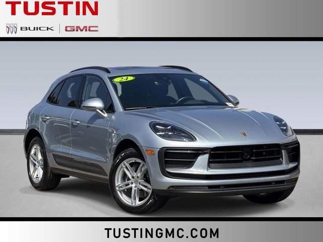 Used 2024 Porsche Macan AWD/4WD image 1