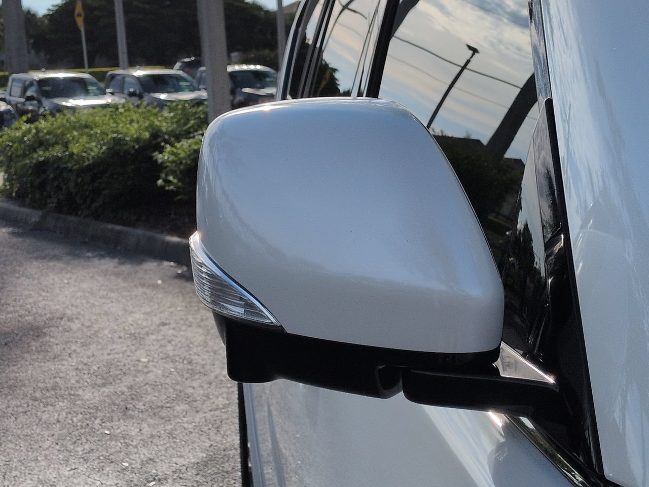 Used 2021 Nissan Armada SL w/ Captain's Chairs Package RWD image 12