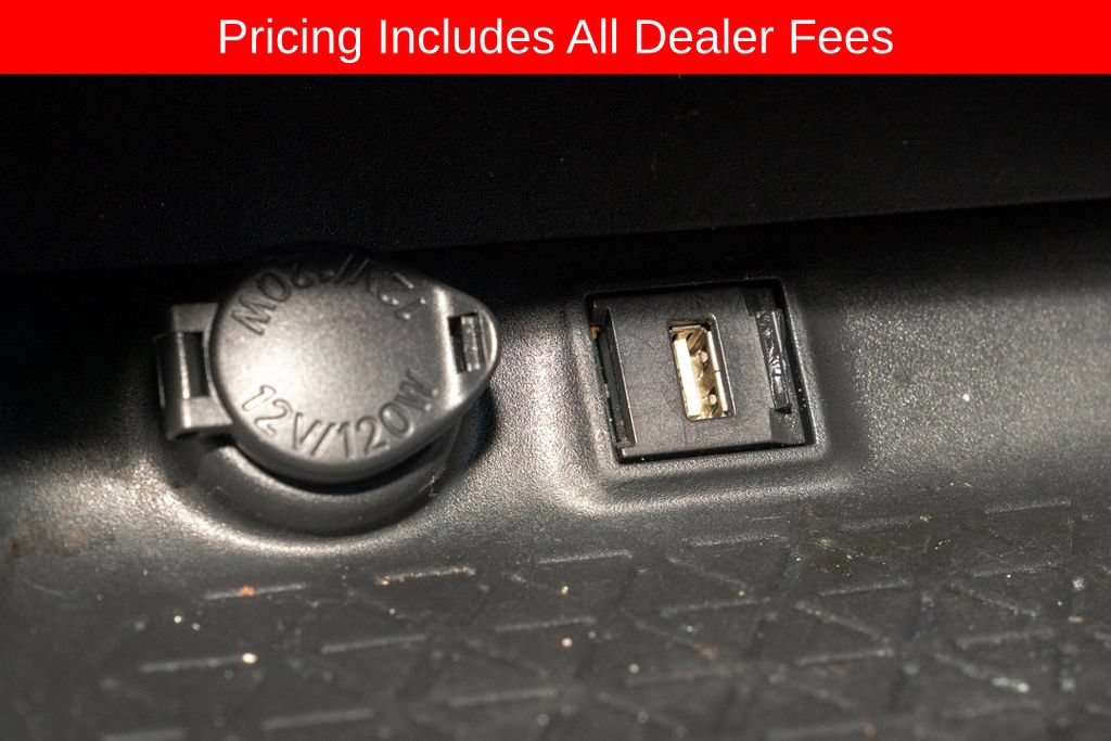 Used 2020 Toyota RAV4 XLE FWD image 14