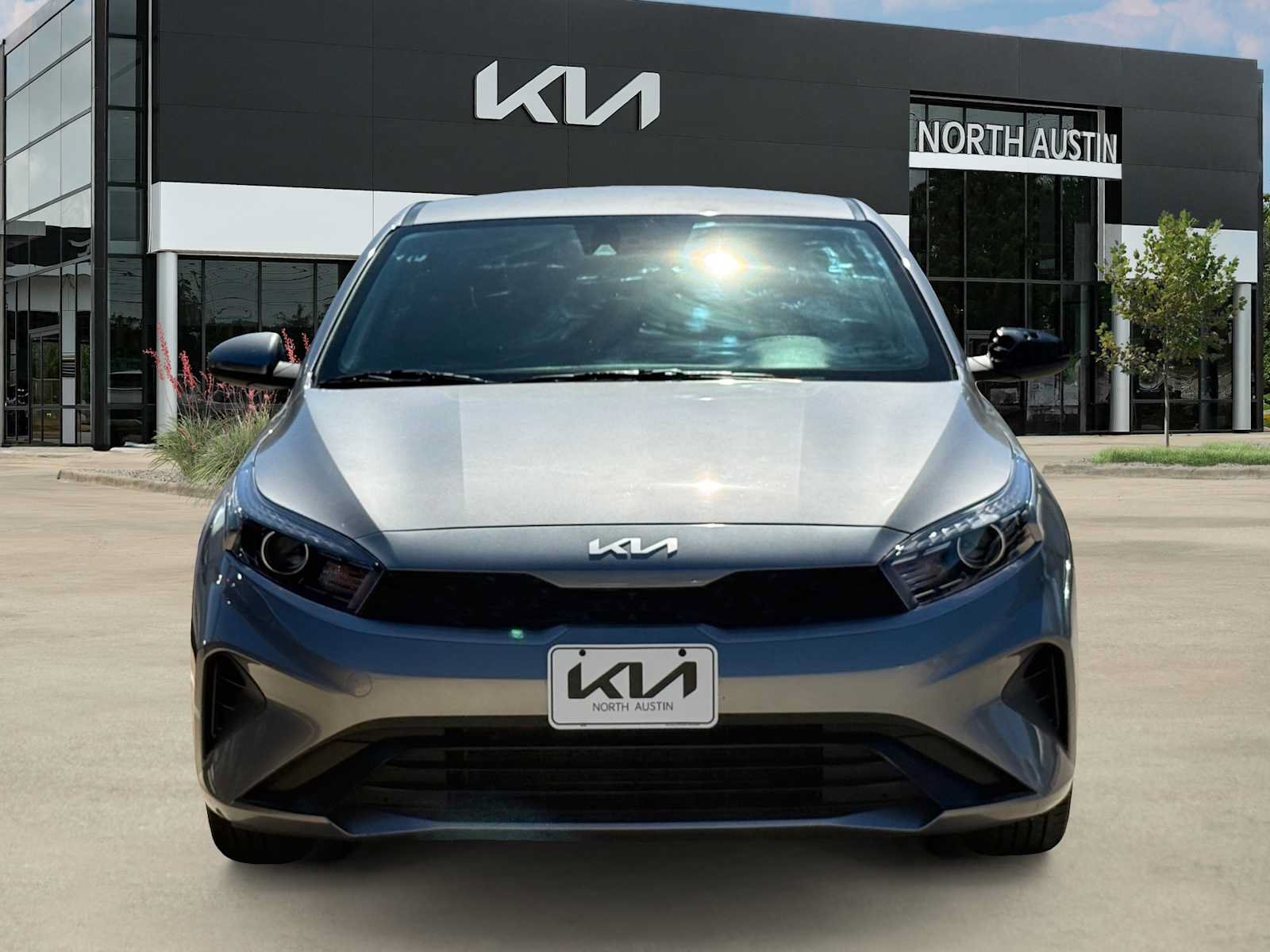 Certified 2024 Kia Forte LXS FWD image 3
